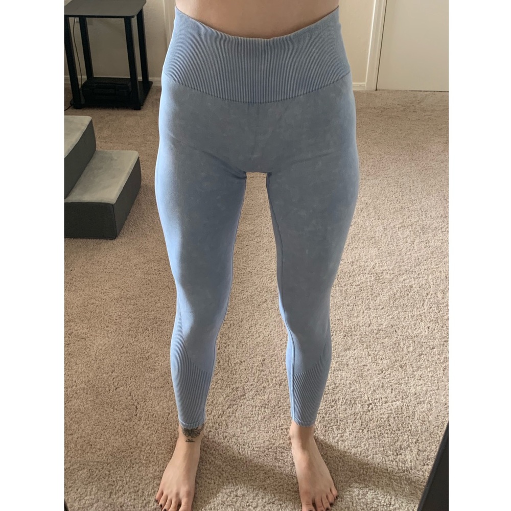 Pink seamless leggings